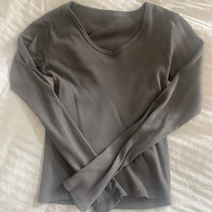 brandy melville grey vneck